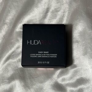 HUDA beauty cherry blossom setting powder